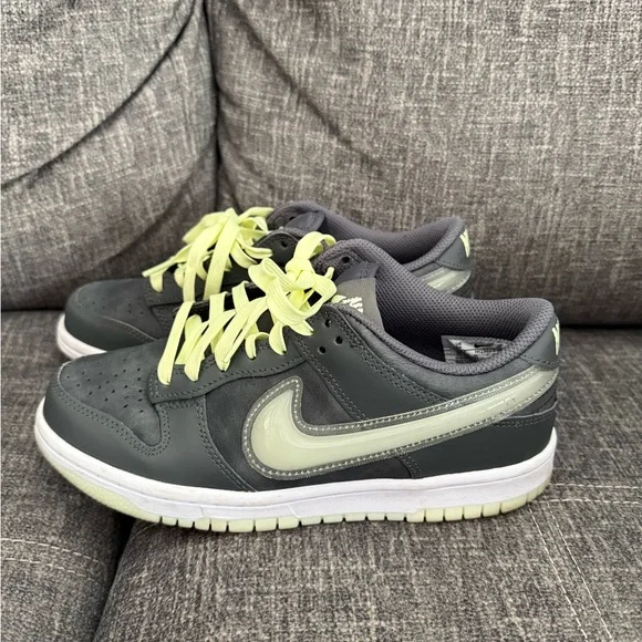 Nike Dunk low shoes (Iron grey/light ice)